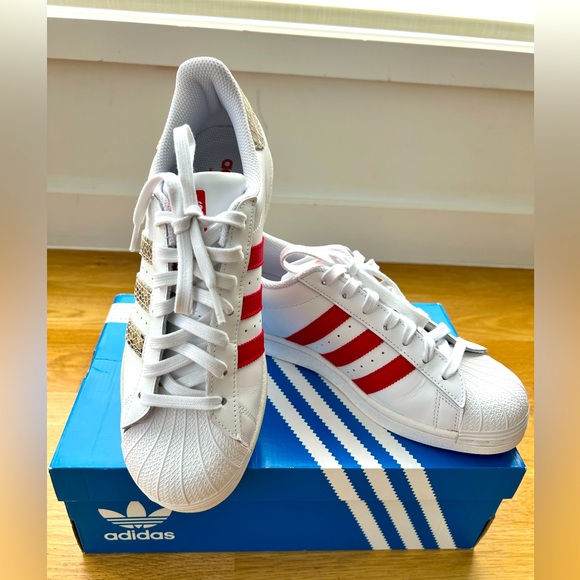adidas Shoes - NIB Authentic Women’s Adidas Superstar Sneakers. Size 8.5. White/red/snake skin.